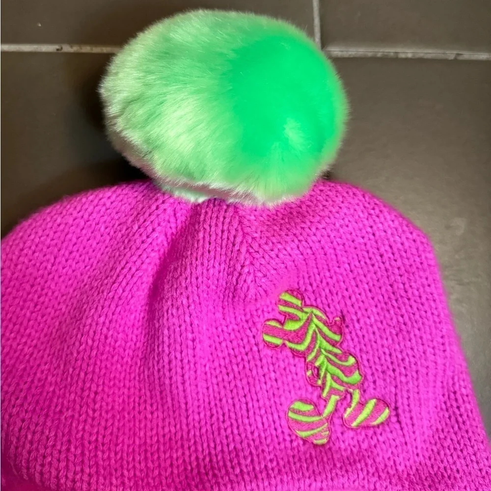 🎉4/20$ DISNEY PARKS Mickey Mouse Beanie Hat Scarf attached Hot Pink Green Cozy